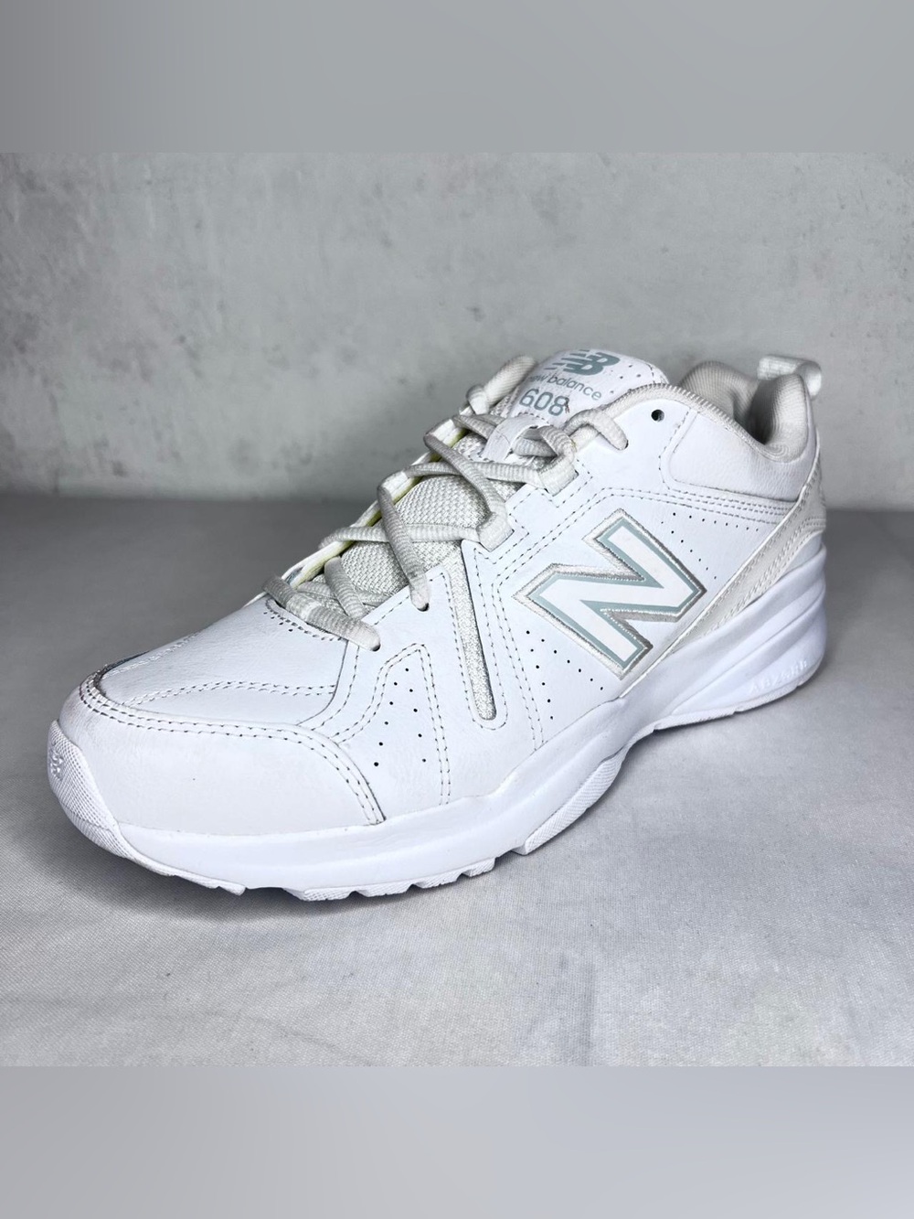 New Balance SINGLE LEFT SHOE ONLY White Men's Athletic Sneaker